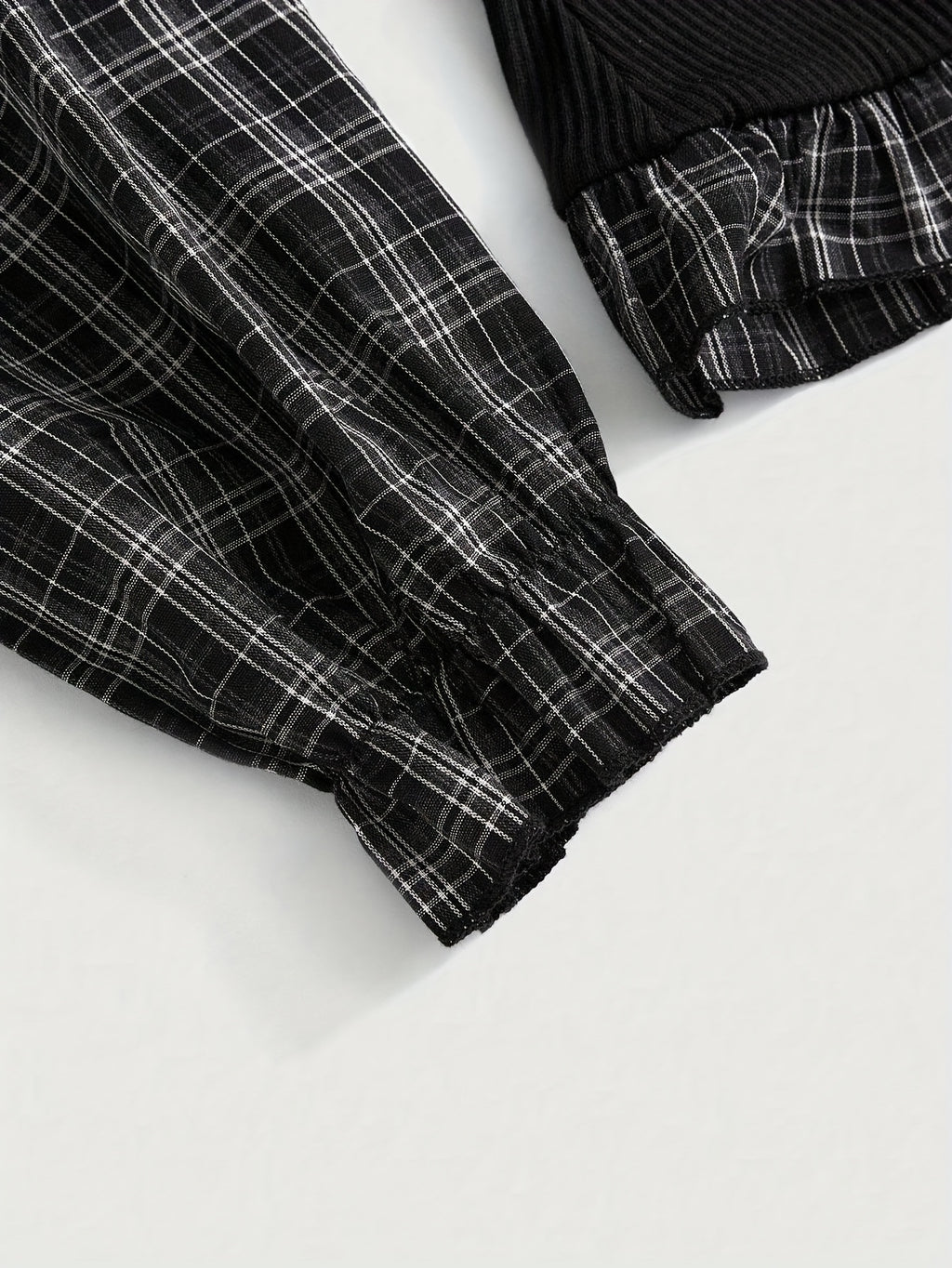 Women's Plaid & Knit Patchwork Fitted Blouse with Ruffle Trim