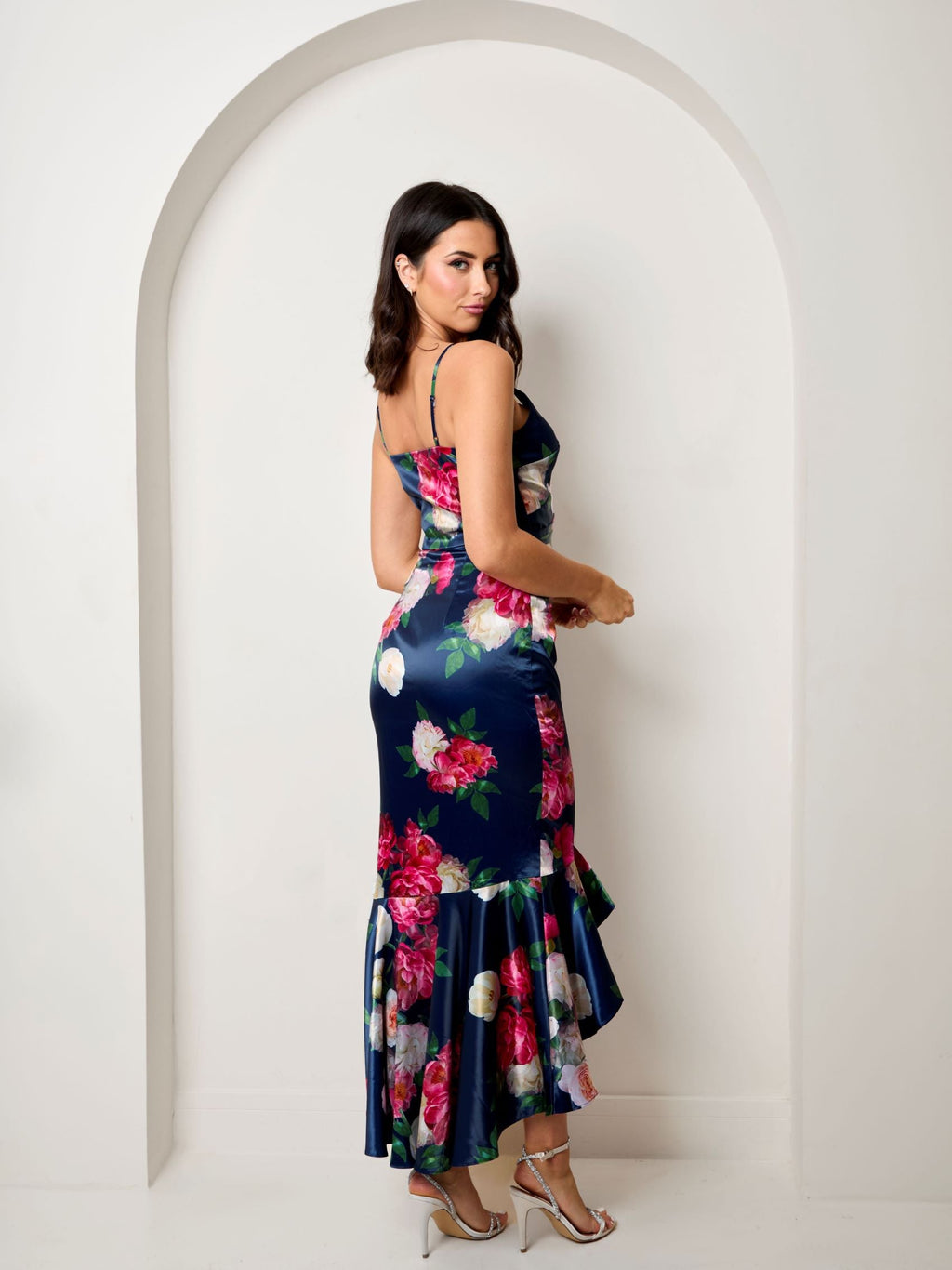 Sleeveless Floral Print Ruffle Hem Midi Dress in Navy