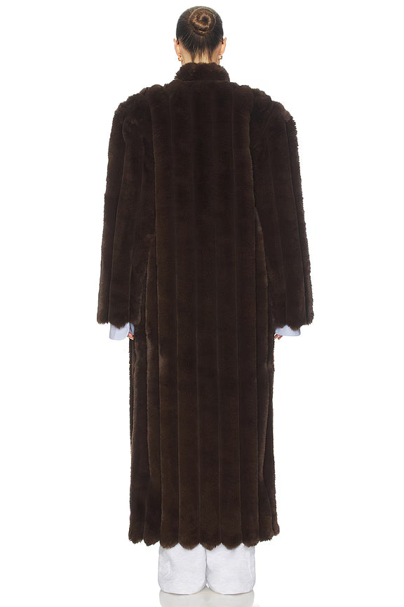 ABRIGO SUBSTANTIALLY OVERSIZED COAT